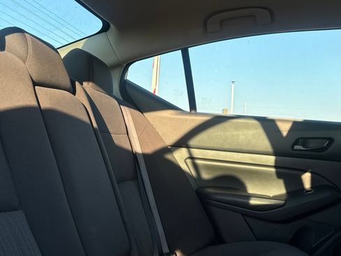 Certified 2025 Nissan Altima 2.5 SV FWD image 31