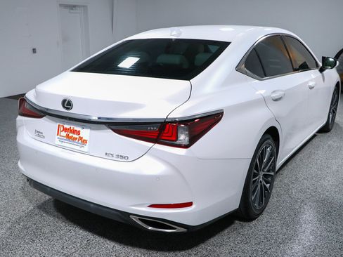 Used 2022 Lexus ES 350 w/ Premium Package FWD image 7