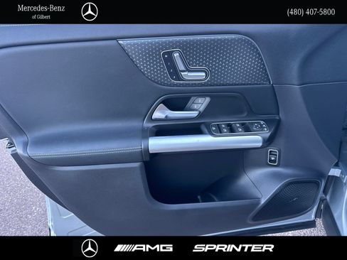 Certified 2025 Mercedes-Benz GLA 250 w/ Exclusive Package image 15
