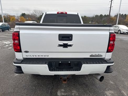 Used 2019 Chevrolet Silverado 3500 High Country w/ Duramax Plus Package image 5