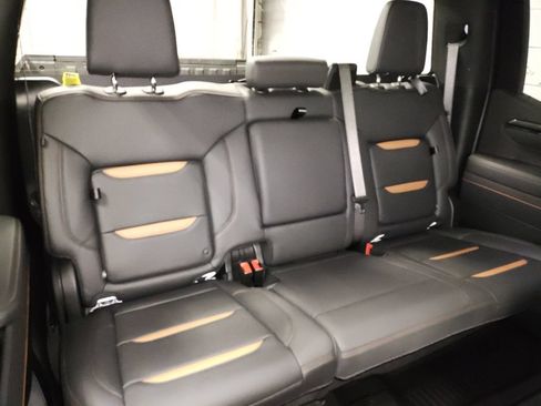 Used 2025 GMC Sierra 1500 AT4 AWD/4WD image 10