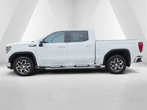 Used 2023 GMC Sierra 1500 SLT w/ SLT Premium Plus Package AWD/4WD image 9