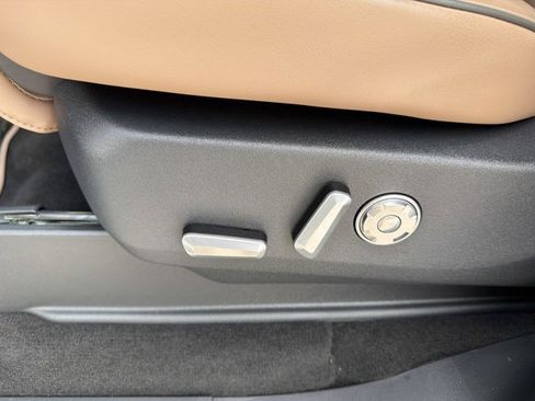 Certified 2025 Lincoln Navigator Black Label image 14