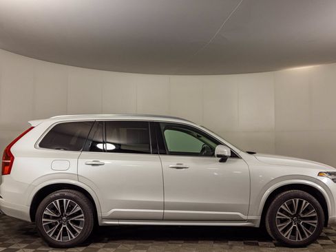 Used 2020 Volvo XC90 T5 Momentum w/ Protection Package AWD/4WD image 13