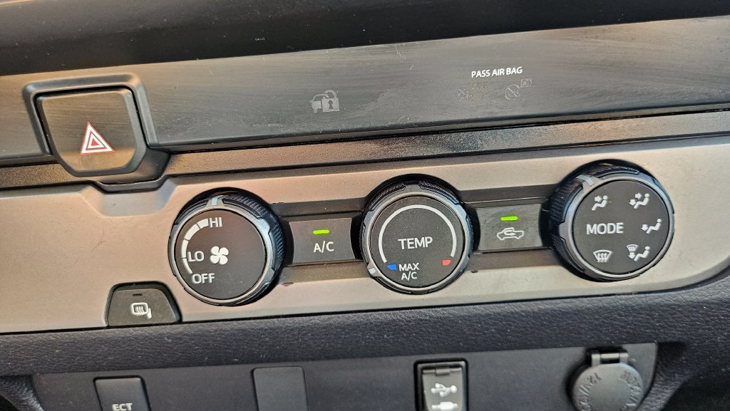 Used 2019 Toyota Tacoma SR RWD image 35