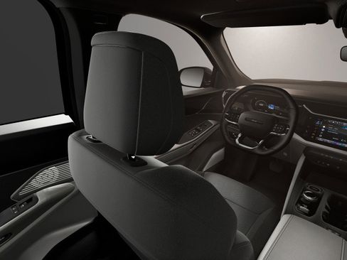 New 2026 Jeep Cherokee Laredo image 8