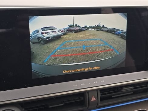 Used 2024 Toyota Prius XLE AWD/4WD image 16