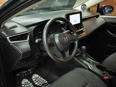 Used 2023 Toyota Corolla LE FWD image 9