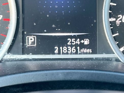 Used 2017 Nissan Sentra SV FWD image 14