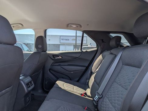 Used 2020 Chevrolet Equinox LT AWD/4WD image 11