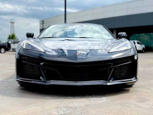 Used 2026 Chevrolet Corvette Z06 RWD image 3