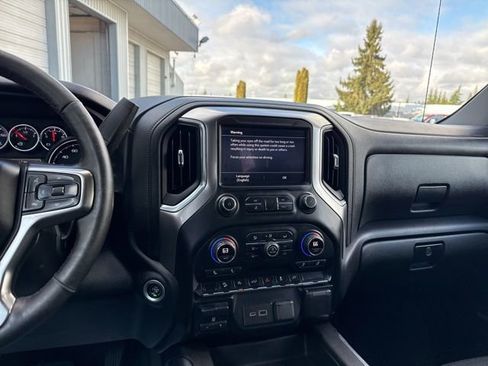 Used 2021 Chevrolet Silverado 1500 LT Trail Boss w/ Convenience Package II AWD/4WD image 22