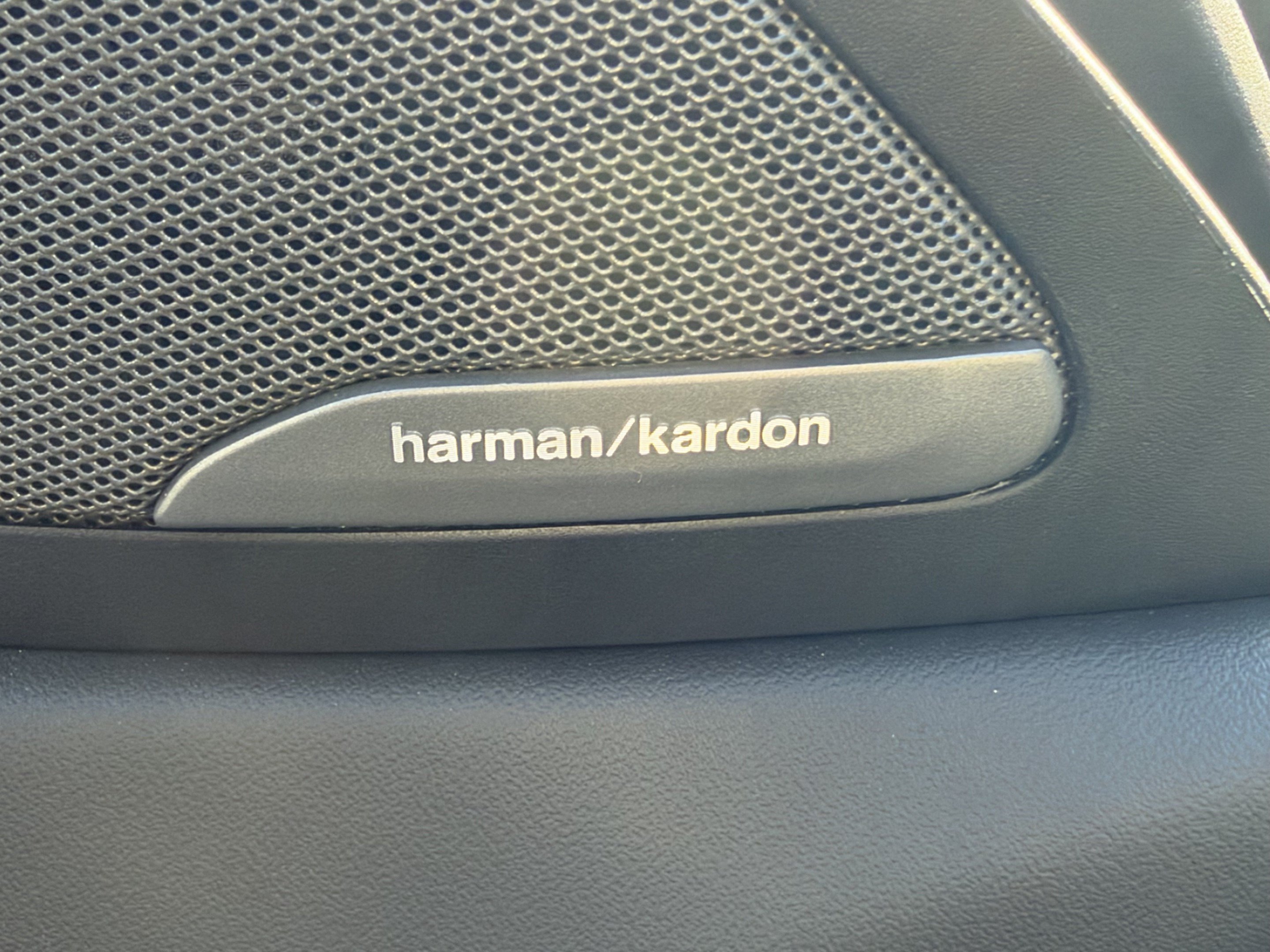 Used 2025 BMW X6 M60i AWD/4WD image 21