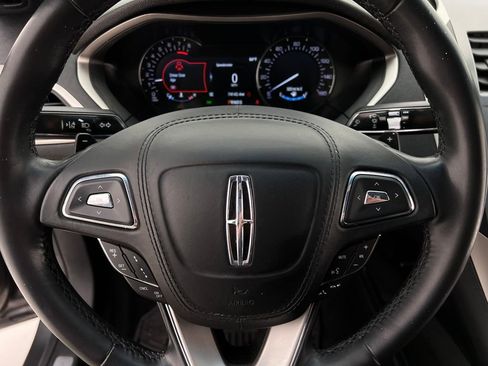 Used 2020 Lincoln MKZ AWD image 23