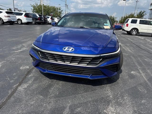 Used 2024 Hyundai Elantra SEL FWD image 10
