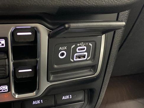 New 2026 Jeep Gladiator Sport image 23