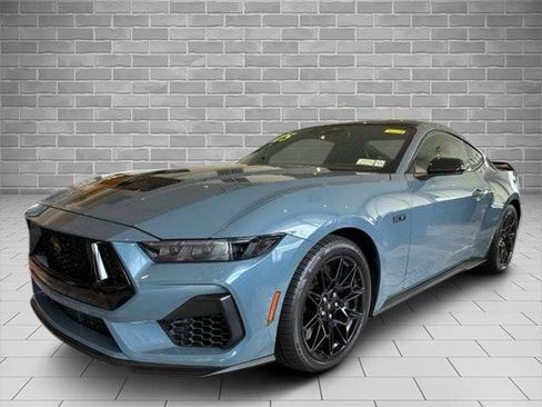 Used 2024 Ford Mustang GT Premium w/ GT Performance Package RWD image 4