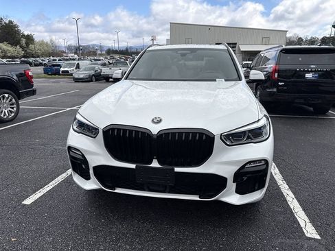 Used 2021 BMW X5 xDrive40i w/ M Sport Package image 4