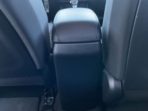 Used 2025 Kia Soul LX w/ LX Technology Package image 18