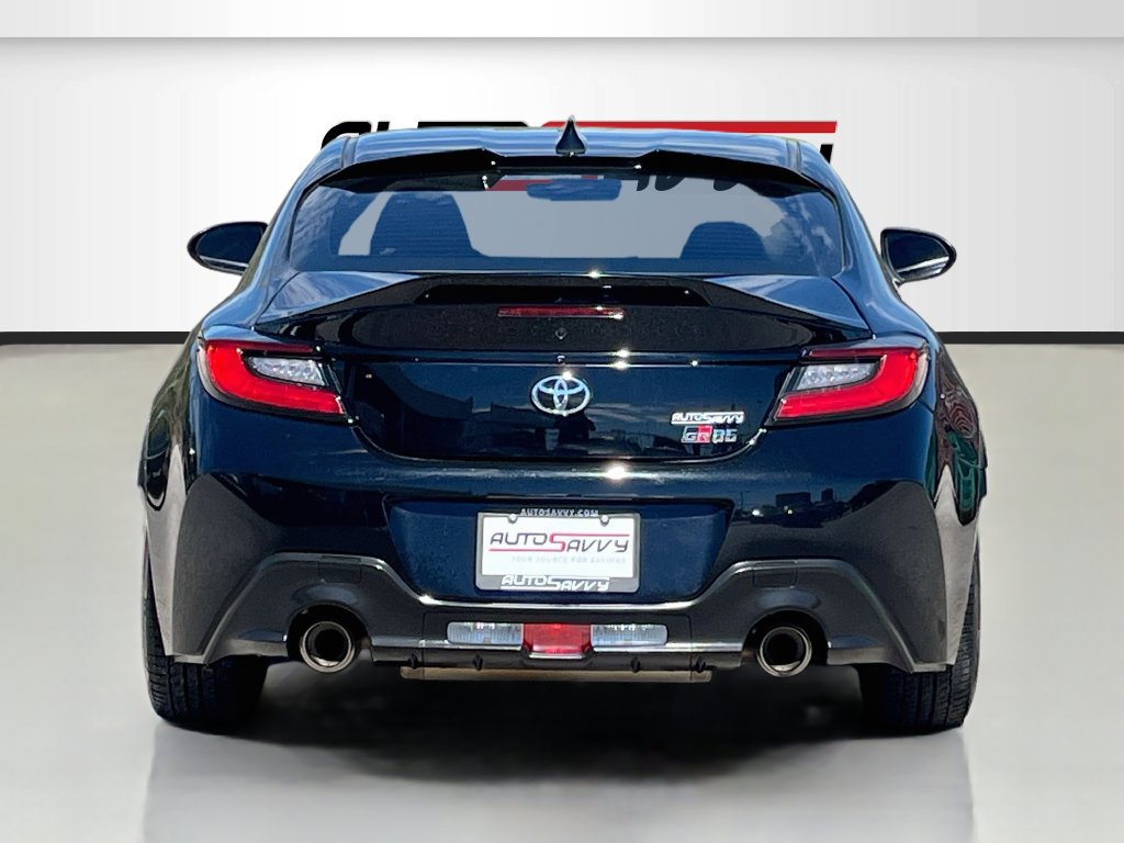 Used 2025 Toyota GR86 Premium w/ Performance Package RWD image 6