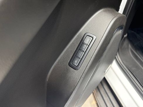 Used 2019 Chevrolet Tahoe Premier AWD/4WD image 16