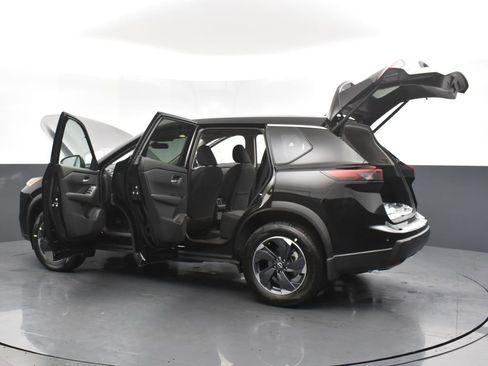 New 2026 Nissan Rogue SV w/ Cold Weather Package image 35