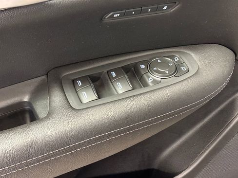 Certified 2025 Cadillac XT5 Premium Luxury image 19