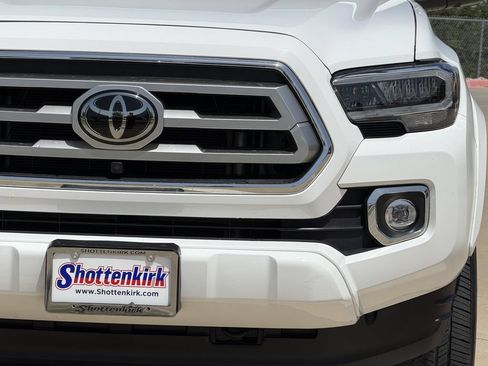 Used 2023 Toyota Tacoma Limited RWD image 8