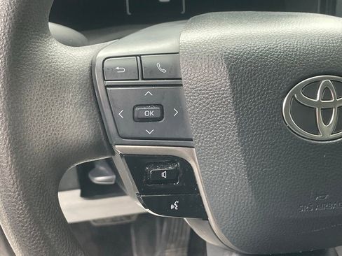 Used 2025 Toyota Camry LE image 22