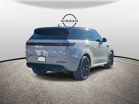 Used 2023 Land Rover Range Rover Sport SE Dynamic image 5