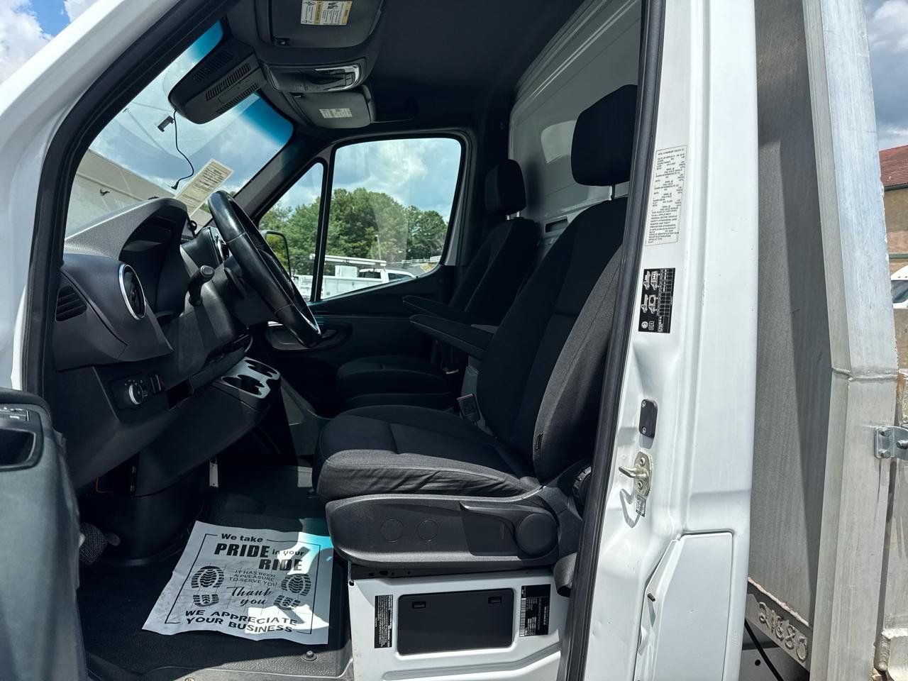 Used 2019 Mercedes-Benz Sprinter 170 w/ Premium Plus Package image 17
