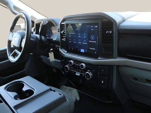 Used 2025 Ford F150 XLT w/ Equipment Group 301A Standard AWD/4WD image 18