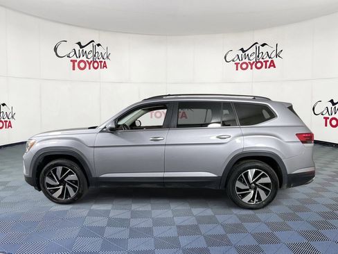 Used 2024 Volkswagen Atlas SE image 4