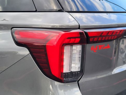 Certified 2025 Ford Explorer ST-Line w/ ST-Line Street Pack AWD/4WD image 10