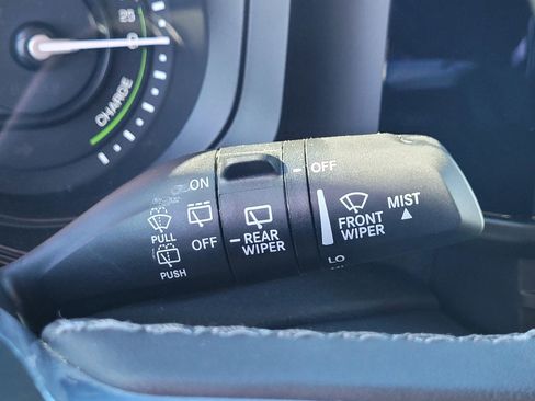 Used 2025 Jeep Wrangler Unlimited Sahara image 27