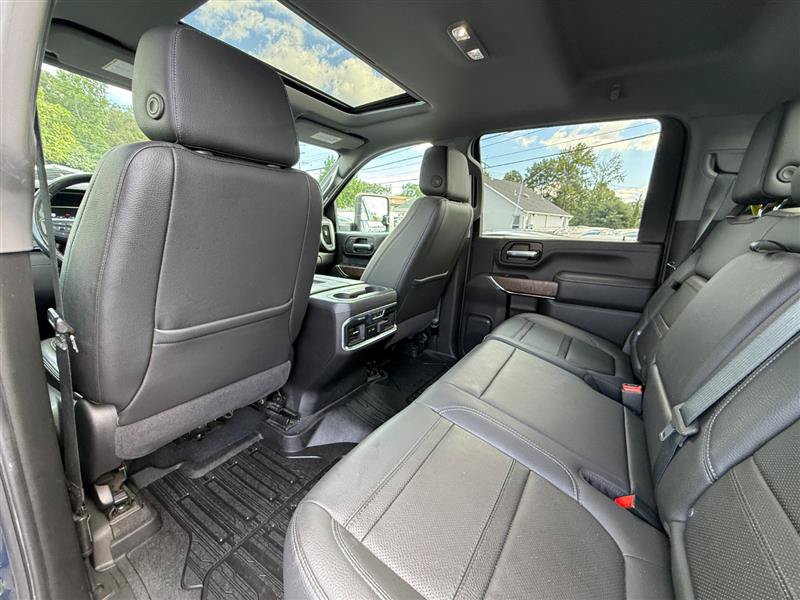 Used 2020 GMC Sierra 3500 Denali w/ Denali Ultimate Package AWD/4WD image 18