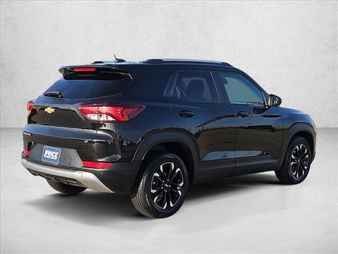 Certified 2023 Chevrolet TrailBlazer LT w/ Convenience Package FWD image 5