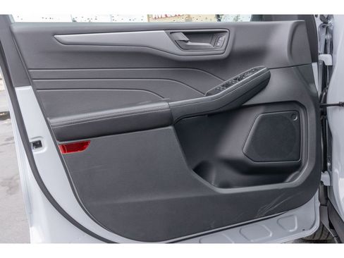 Used 2025 Ford Escape Active w/ Cold Weather Package image 17