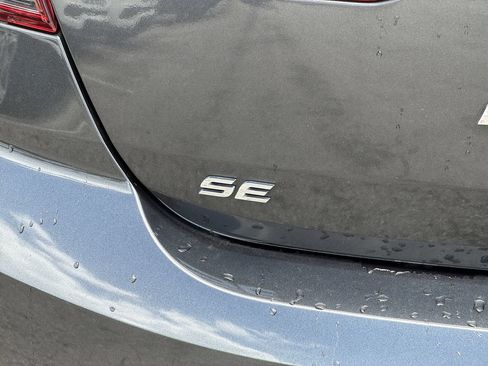 Used 2020 Hyundai Elantra SE FWD image 8