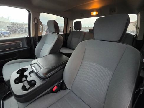 Used 2022 RAM 1500 Classic SLT image 17