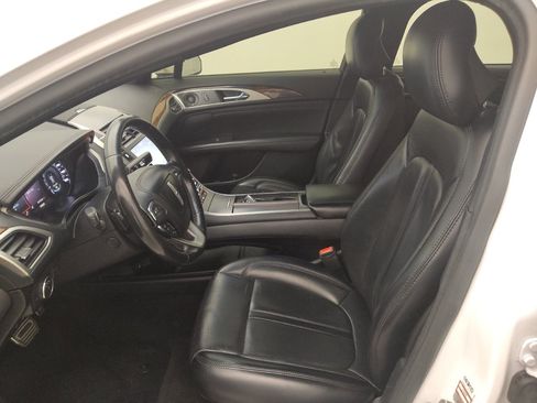 Used 2019 Lincoln MKZ Reserve w/ Reserve Plus Package AWD/4WD image 17