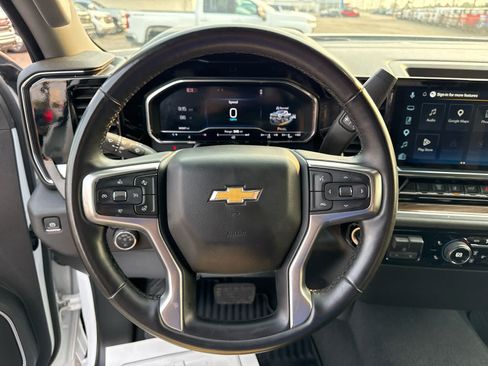 Certified 2025 Chevrolet Silverado 2500 LT w/ Convenience Package AWD/4WD image 14
