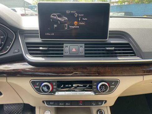 Used 2018 Audi Q5 2.0T Premium Plus AWD/4WD image 20