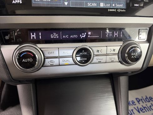 Used 2015 Subaru Legacy 2.5i Premium w/ Moonroof Package image 20