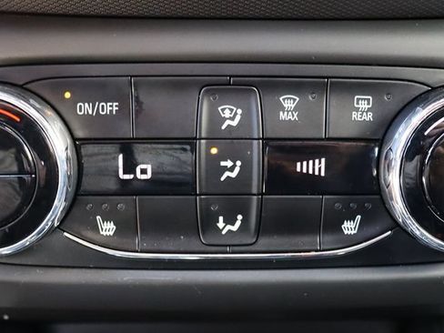Used 2022 Chevrolet TrailBlazer RS w/ Technology Package FWD image 45