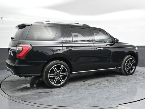 Used 2019 Ford Expedition Limited w/ Special Edition Package image 4