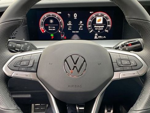 New 2026 Volkswagen Tiguan SE R-Line AWD/4WD image 14