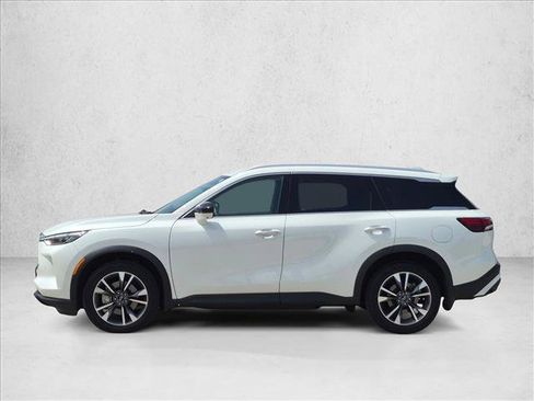 Used 2025 INFINITI QX60 Luxe w/ Cargo Package FWD image 8