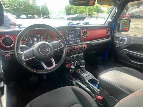 Used 2020 Jeep Gladiator Rubicon w/ Dual Top Group AWD/4WD image 9