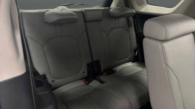Used 2024 Honda Pilot Elite image 25